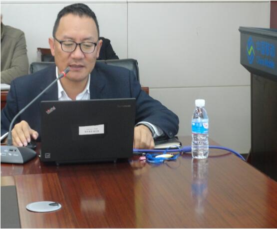 保山移动综合部副总杨涛在培训中宣贯省移动对车辆治理的有关要求事项。